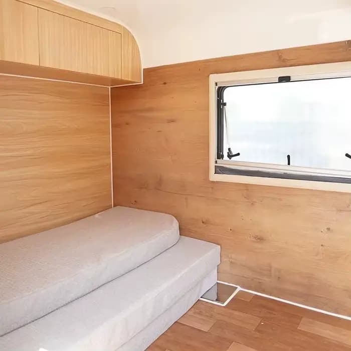 Fournisseur fiable de camping-cars 4x4 tout-terrain personnalisés, mini-maisons mobiles, caravanes de camping, remorques de voyage familiales
