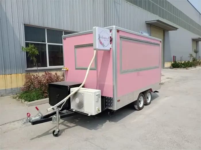 Remorque de restauration mobile personnalisée aux normes américaines avec grill et friteuse, prix abordable, à vendre