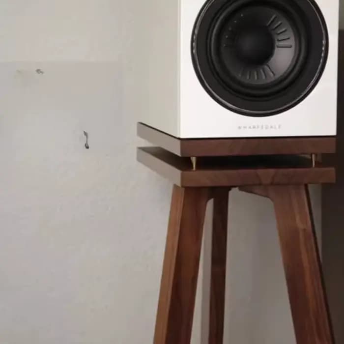 Support d'enceinte en bois massif