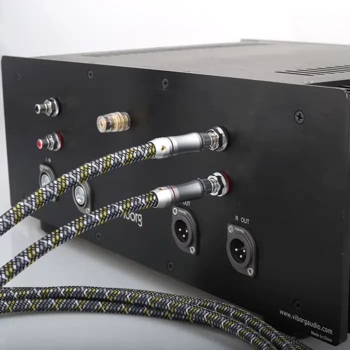 Haute qualité A52 haut de gamme 99.9999% OFC cuivre RCA à RCA câble Audio Home cinéma DVD 2RCA